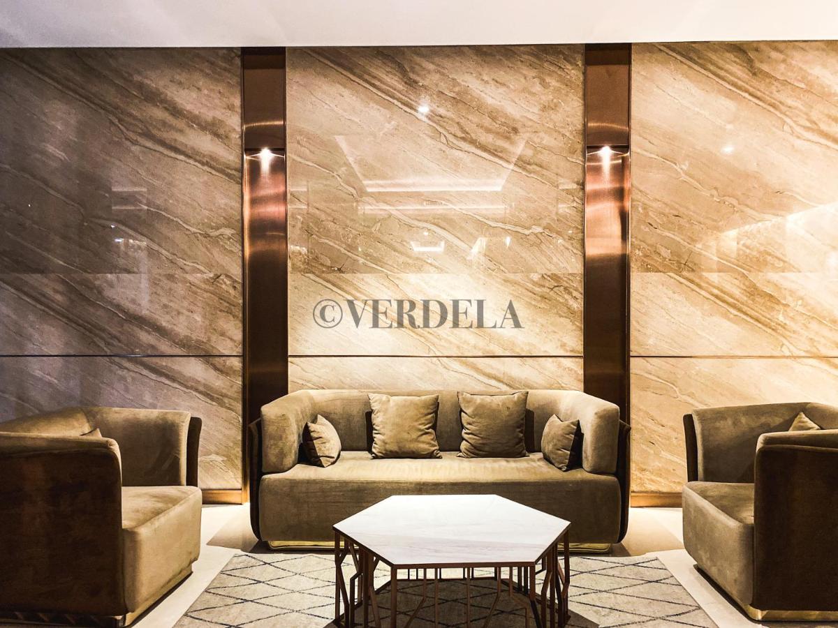 Verdela Pollux Meisterstadt Batam Apartement Kültér fotó