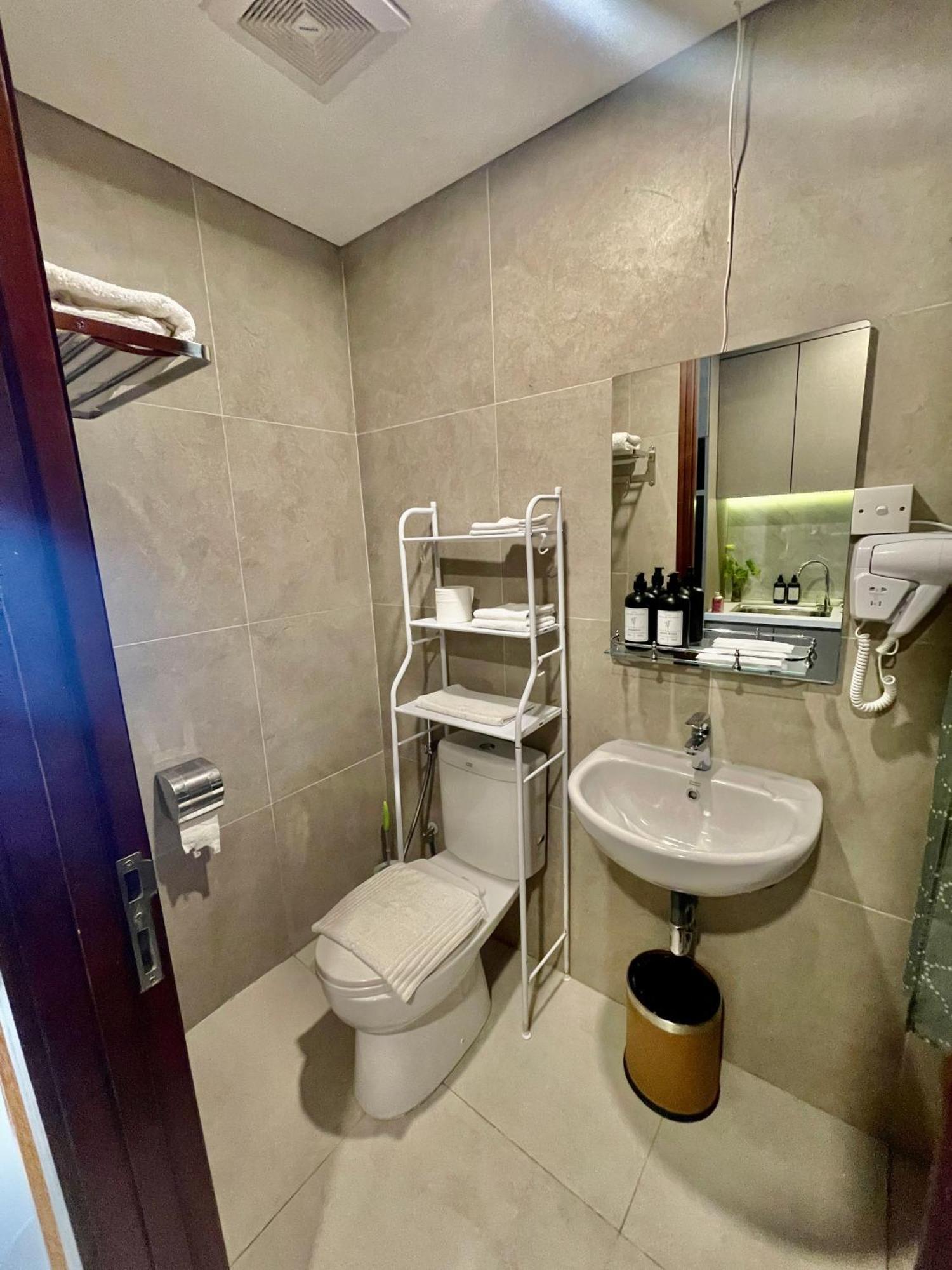 Verdela Pollux Meisterstadt Batam Apartement Kültér fotó
