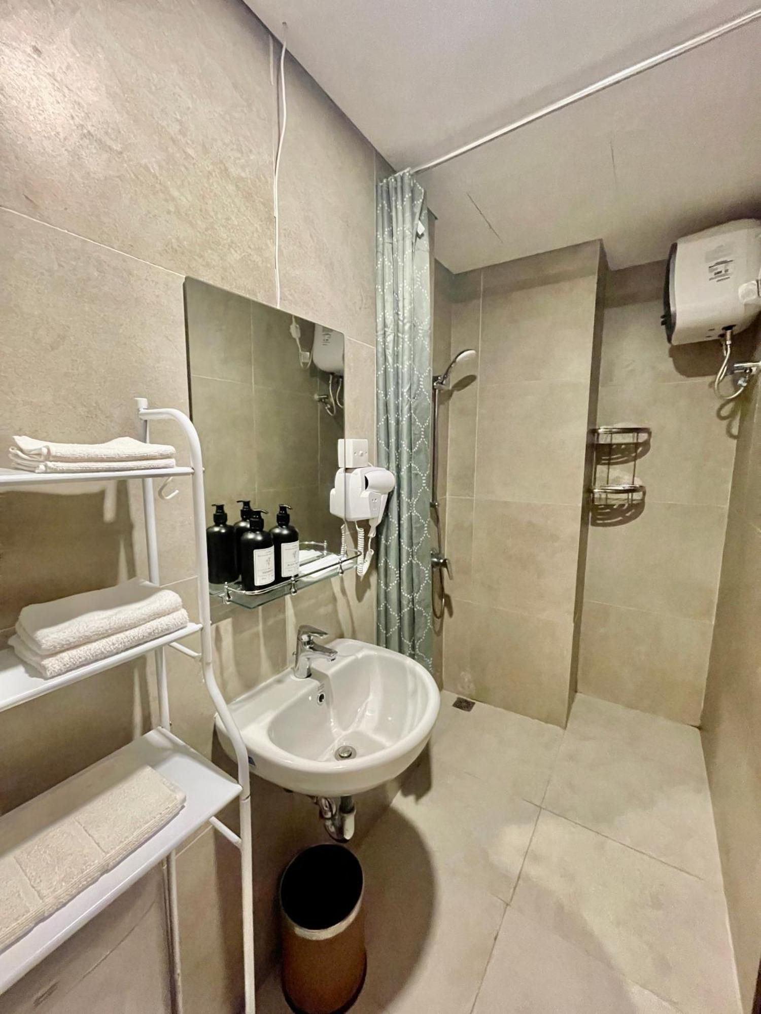Verdela Pollux Meisterstadt Batam Apartement Kültér fotó