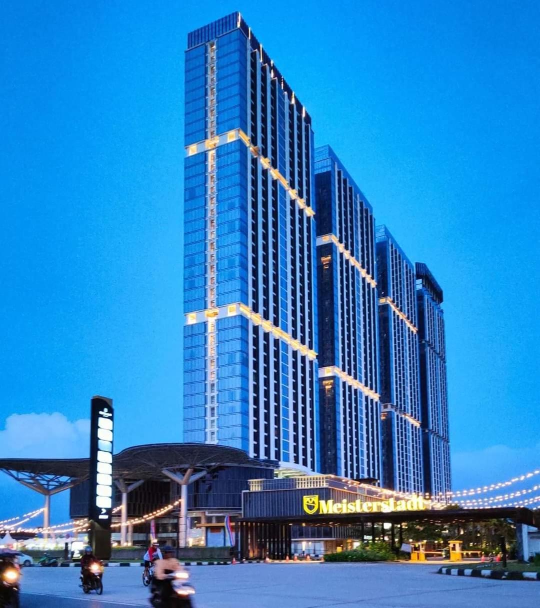 Verdela Pollux Meisterstadt Batam Apartement Kültér fotó